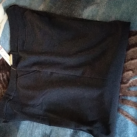 Kim Roger's Black Dress Pants Size 16 Short - Picture 2 of 2